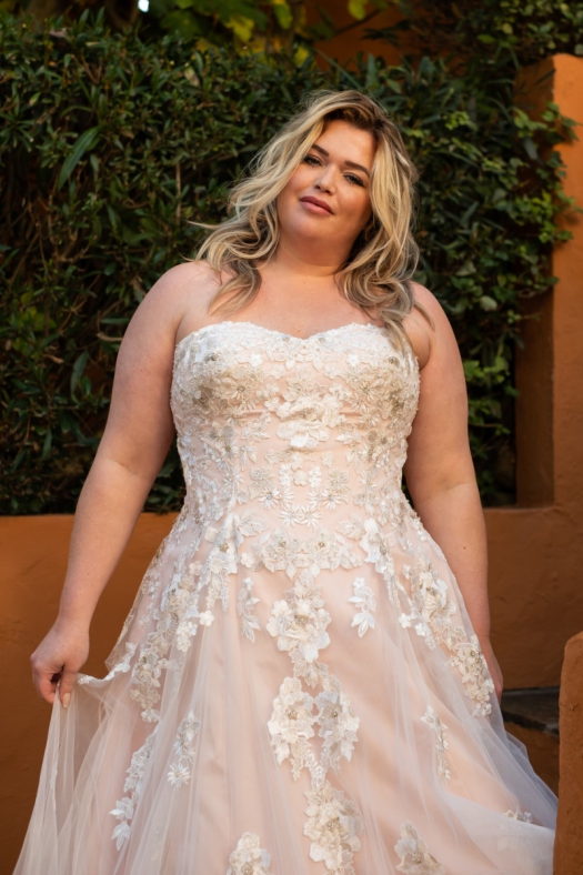 CURVY BRIDAL STAR JACKY 1