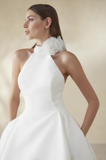 PRONOVIAS JULY