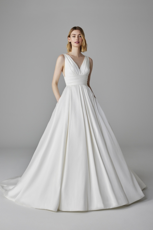 PRONOVIAS LUMINEUSE 2