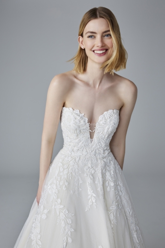 PRONOVIAS REMI